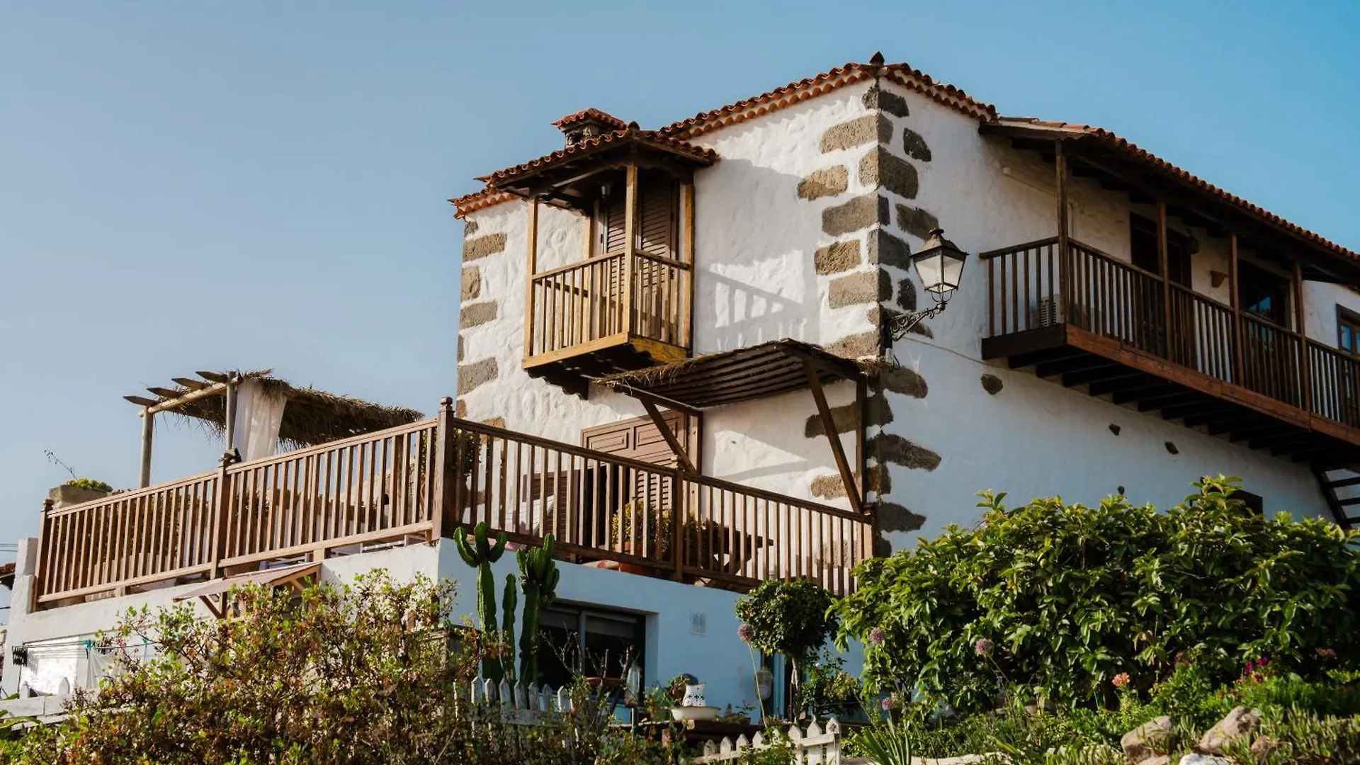 Casa Rural Tajona & Granero Costa Adeje  Country house